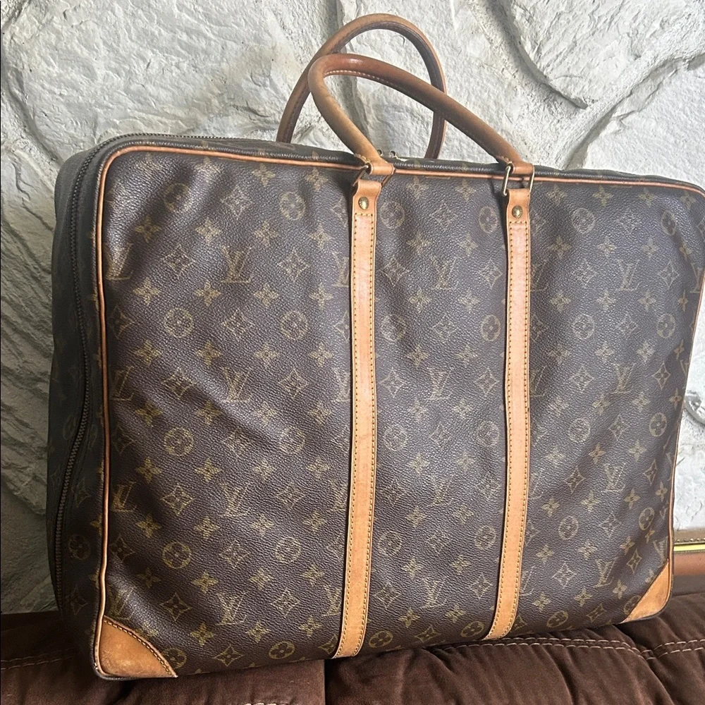 Sale!!! Louis Vuitton Brown and Tan Monogram Travel Bag